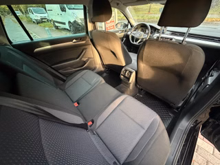 Volkswagen Passat Variant 1.6TDI*Aut.*Navi*LED*AHK*Kamera* - foto 7