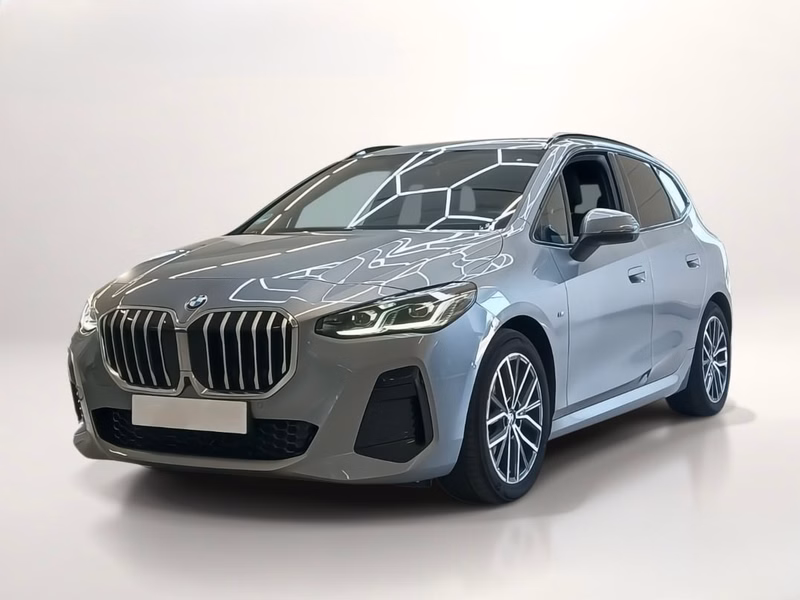 BMW 218i Active Tourer M Sport MASSAGE/AHK/MMRY/PANO