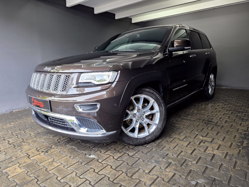 Jeep Grand Cherokee 3.0 CRD Summit, ACC, R-KAM, PANO