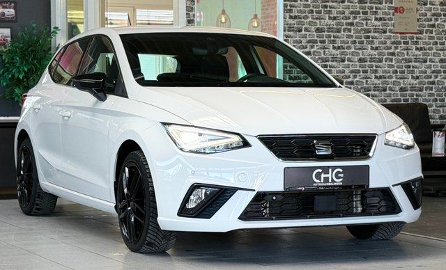 SEAT Ibiza FR KAMERA|ACC|SHZ|NAVI|VIRTUAL|CARPLAY|SPUR Gebrauchtwagen Kaufen | EZ 09/2023 | Preis 16.990 €