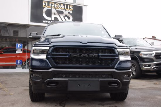 Dodge RAM 5,7ltr Crew Cab Backcountry 12Navi LED Offr