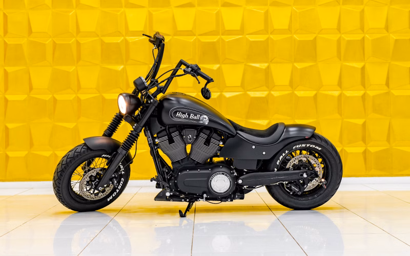 Polaris Victory Customs HIGH BALL HOLLISTER LUFT