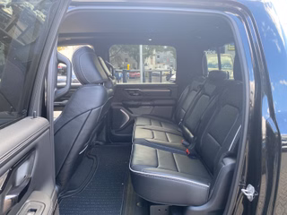 Dodge RAM 5.7 V8 HEMI Limited Night 2026 + 3 Jahre Garantie - bilder 14