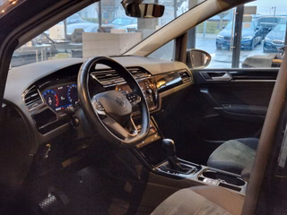 Volkswagen Touran Highline 1,5TSI*7-SITZER*KAMERA*CARPLAY* - photo 10