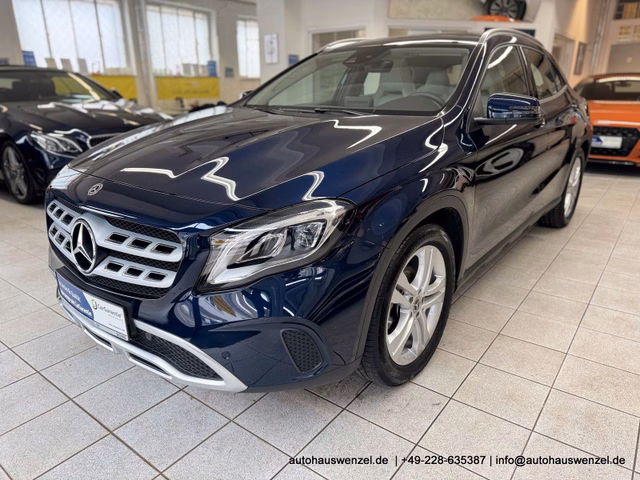 Mercedes-Benz GLA 200 Aut. - nur 37 tkm - PANORAMA KAM NAVI Used vehicle for sale | First registration 05/2017