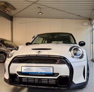 MINI Cooper S Autom. Sport, LED CarPlay Kamera - foto 1