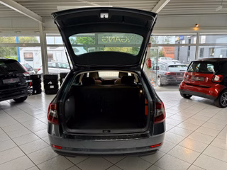 Skoda Octavia Combi Ambition 1,0 TSI  PDC Carplay SHZ - bilder 7