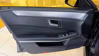 Mercedes-Benz E 250 CDI 4Matic AMG-PACKET NAVI TOTWINKEL CAM - foto 1