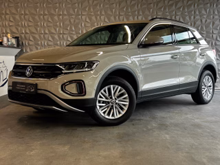Volkswagen T-Roc Life ACC VRT-COCKPIT IQ.DRIVE CARPLAY SHZ