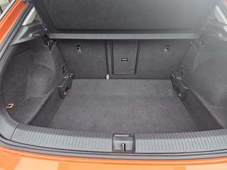 Volkswagen T-Roc IQ.DRIVE*NUR 80.750KM*NAVI*KAMERA*XENON* - foto 7