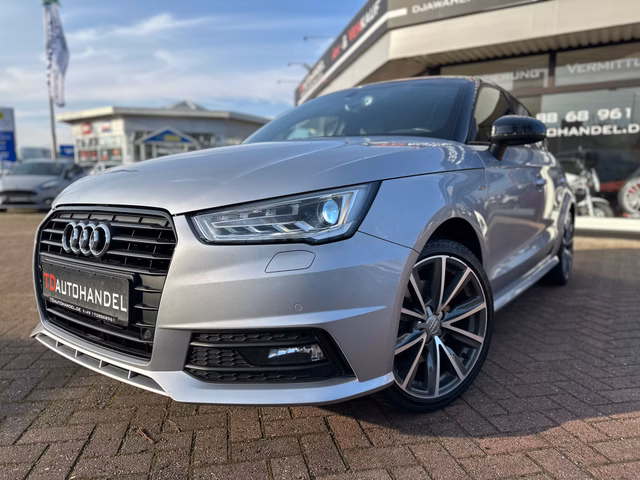 Audi A1 Sportback S line Plus, 1. Hand, DAB, Audi Sound-System Used vehicle for sale | First registration 02/2017 | Price 15.900 €