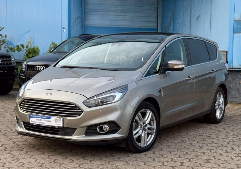 Ford S-Max 2.0 TDCi Titanium*7-SITZER*AHK*ACC*PANO*1H