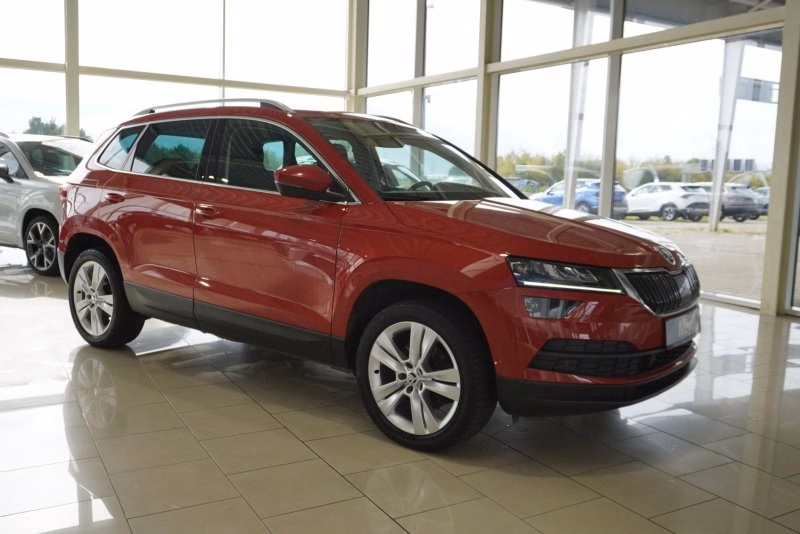 Skoda Karoq Style 1,5TSI DSG aAHK/Navi/LED/Kamera/el.Klappe