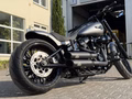 Daumennagel 4 - Harley-Davidson Breakout 117 Custom Jekill&Hyde Luft Lack Sitz