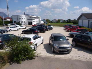 Gebrauchtwagenautohaus - f r a n k -