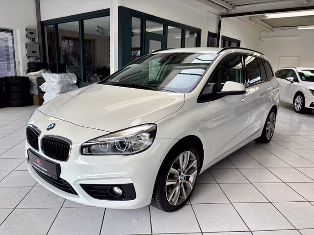 BMW 220 d xDrive Advantage Steptr. LED Kamera Navi Gebrauchtwagen Kaufen | EZ 06/2016