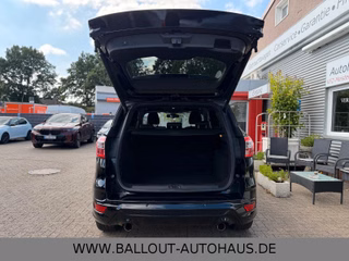 Ford Kuga ST-Line*2.HAND*KLIMA*SYNC*SONY*TEMPO*NAVI* - bilder 6