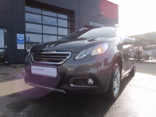 Peugeot 2008 Allure 120 VTi Sitzheizung, Klimaautomatik, PDC, Panodach - bilder 1