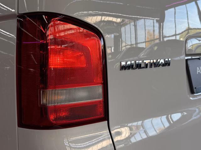 Volkswagen T5 Multivan 2.0 TDI BlueMotion/XENON/PDC/SHZ/TEMP/NAVI - foto 10