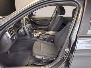 BMW 330 i Advantage Automatik Navi LED 2.Hd AHK - foto 7
