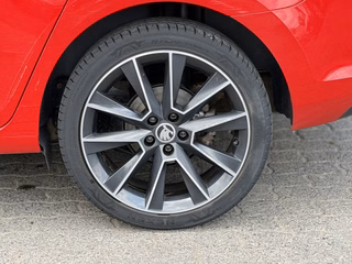 Skoda Rapid Spaceback Pano/SHZ/TÜV/Service/Bremsen Neu - foto 9