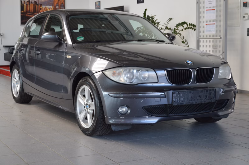 BMW 120i Aut. |PDC|SITZHEIZ.|KLIMAAUT.