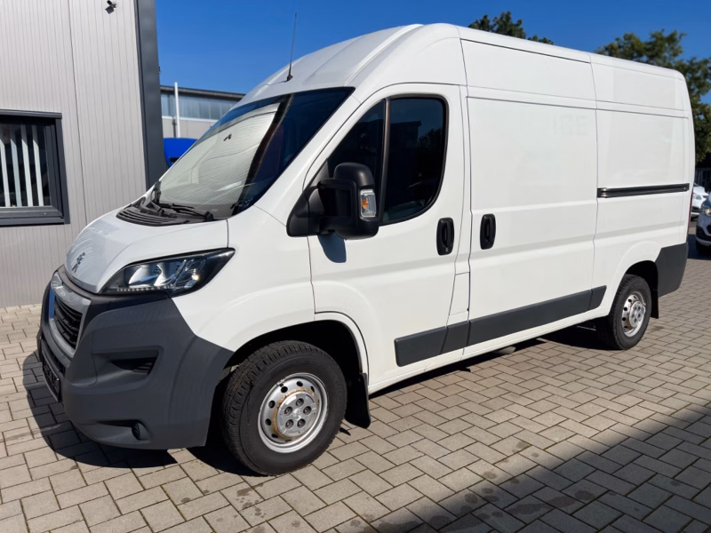 Peugeot Boxer Kasten 335 L2H2/Standheizung/Tempomat/PDC