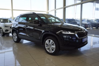 Skoda Karoq 1,5TSI DSG aAHK/Navi/Kamera/LED/ACC/Winterp.  **