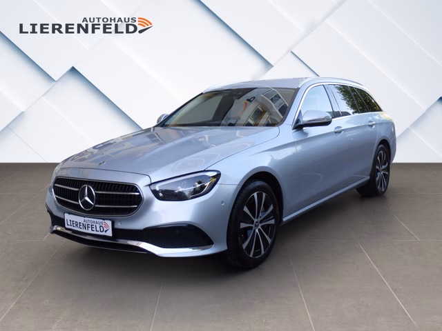 Mercedes-Benz E 300 T de 4Matic Vollleder 1.Hand - photo 1