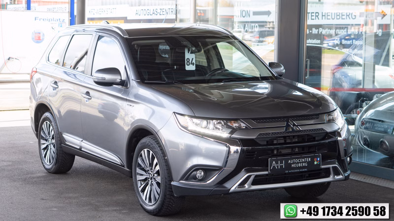Mitsubishi Outlander  2.4 7 SITZE KAM LEDER