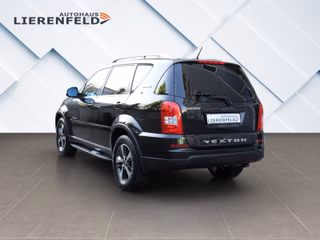 SsangYong Rexton 2.0 TD Sapphire 4x4 7 Sitze AHK - photo 4
