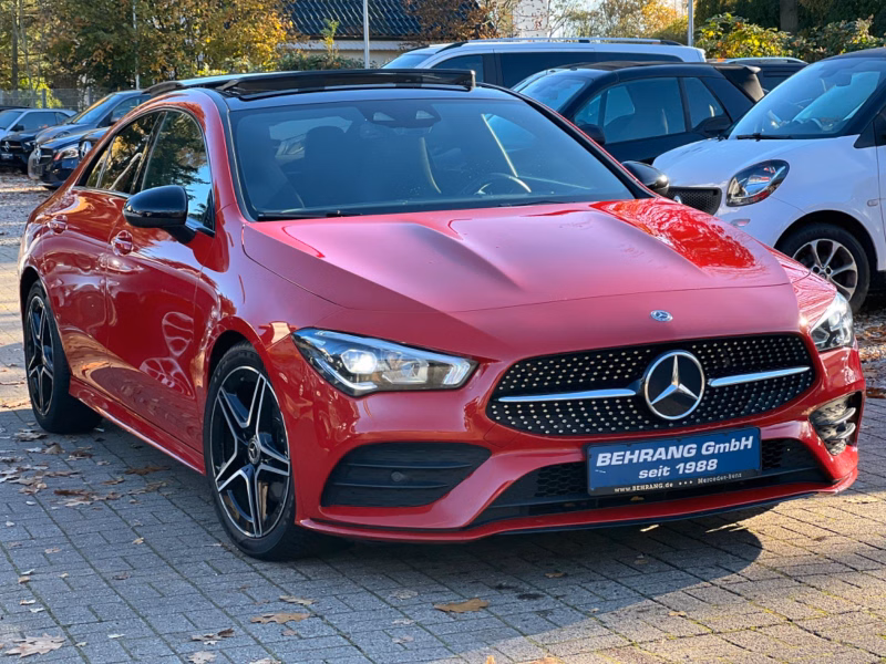 Mercedes-Benz CLA 180*AMG+NIGHT*PANORAMA*NAVI*LED*AMBIENTE*