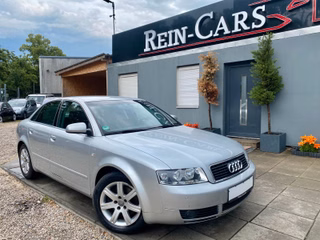 Audi A4 Lim. 2.4/II.HAND/PDC/XENON/SHZ/KLIMA/ALWETTER