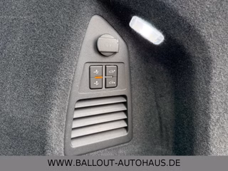 Volkswagen Touareg R-Line 4x4*HUD*SPUR*TOT*DYN*AHK*PAN*STHZ - foto 11