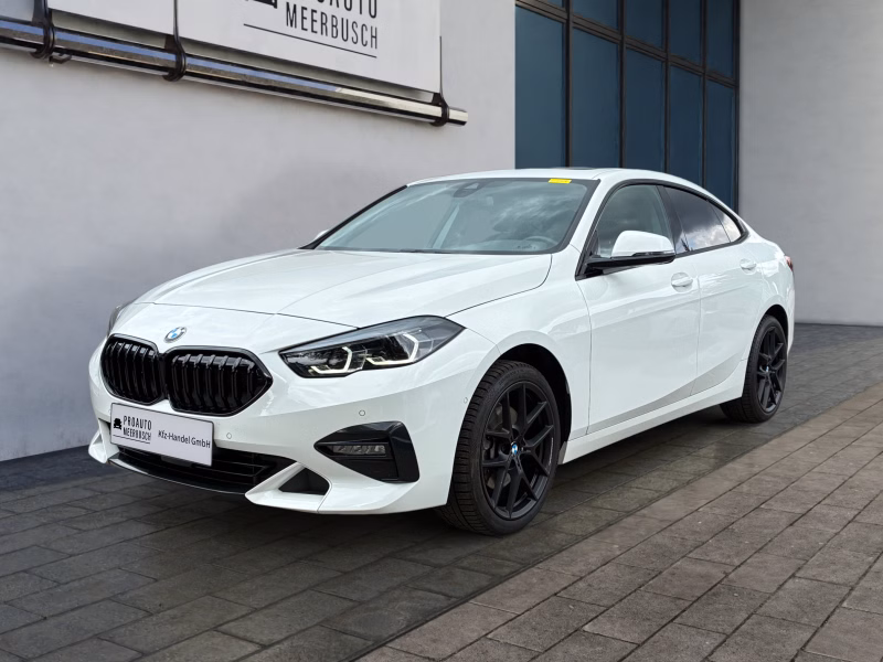 BMW 218i Gran Coupe Sport Line HIFI/ADAPTLED/PANO/RFK