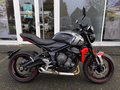 Daumennagel 3 - Triumph Trident 660 Shift Assist+Fly Screen 2. Hand