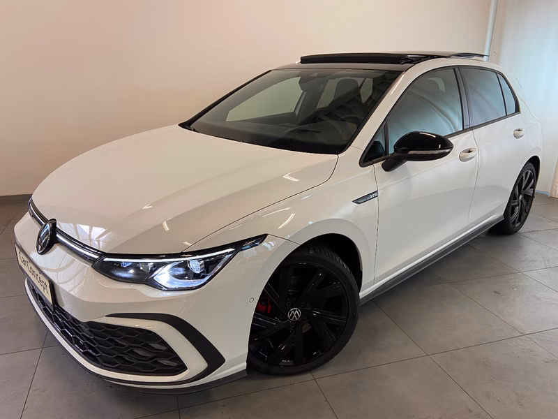 Volkswagen Golf VIII GTD DSG PANO BLACK STYLE HEAD UP