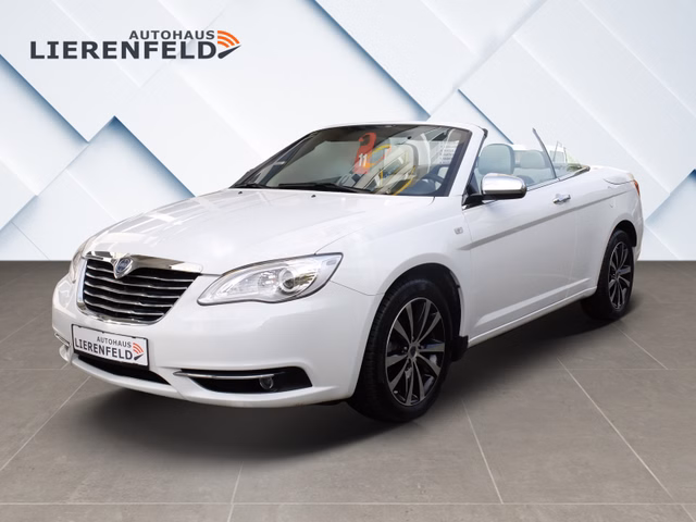 Lancia Flavia Basis Automatik Leder nur 10258 km - фото 1