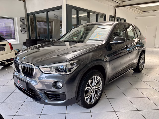 BMW X1 sDrive 18 d Sport Line Aut.  Navi LED SHZ PDC Gebrauchtwagen Kaufen | EZ 03/2016