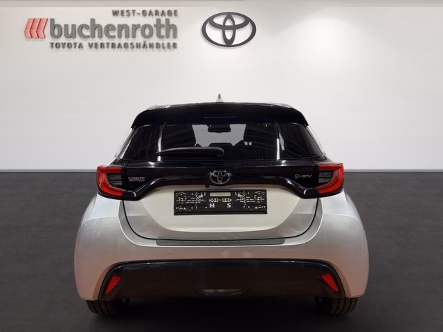 Toyota Yaris Hybrid Style - foto 5