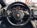 Daumennagel 10 - Porsche Cayenne Turbo S Prosche Scheckheft|Approved|PANO|STHZ|KAMERA|CARBON|ACC