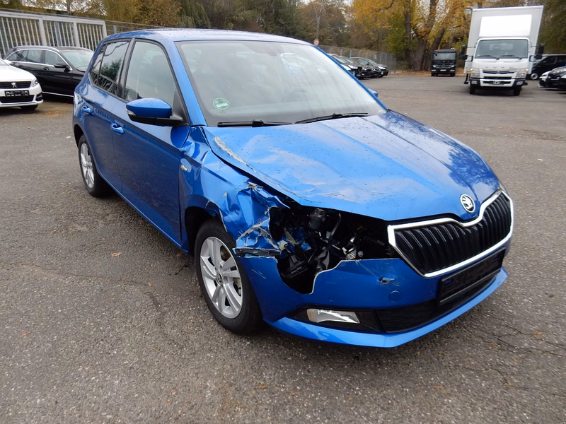 Skoda Fabia Soleil 1.0 TSI  Navi*Alu*SHZ*PDC*Klimaautom.