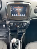 Daumennagel 41 - Jeep Renegede 1.0 T-GDI Night Eagle 88kw PDC-DAB-CarPlay-KeyLessGo&Entry