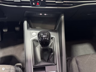 Volkswagen Golf VIII 2.0 TDI Variant *Life*CarPlay*Navi*LED* - foto 19