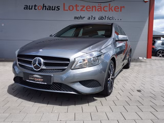 Mercedes-Benz A 180 BlueEfficiency 2.HAND/NAVI/LEDER/TEMPOMAT/SHZ Used vehicle for sale | First registration 12/2014 | Price 18.490 €