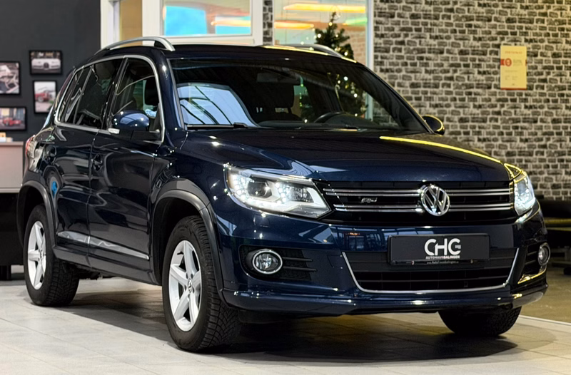 Volkswagen Tiguan Sport & Style BMT 4Motion XENON|AHK|ALLRAD|PDC|SHZ|