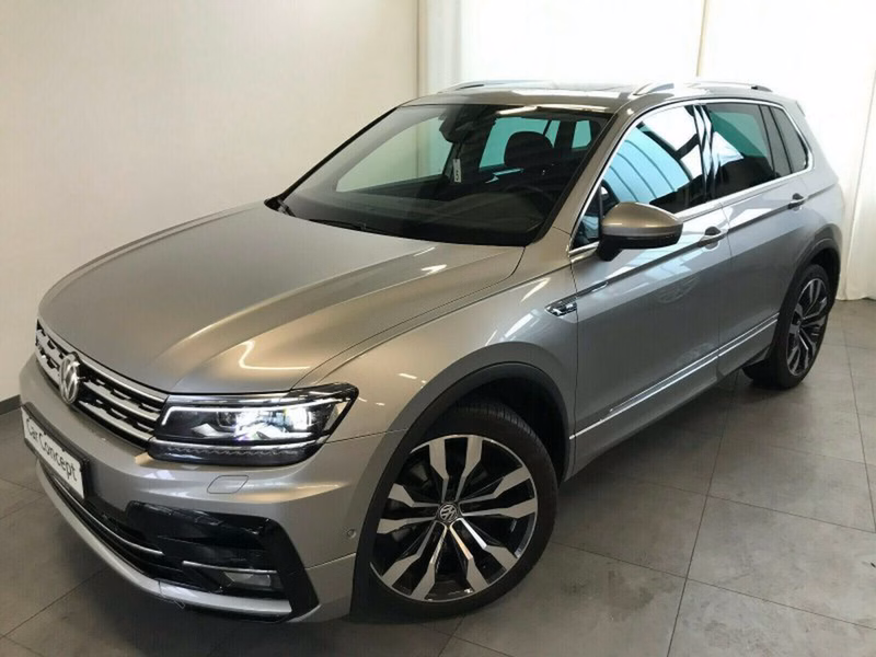 Volkswagen Tiguan 2.0 TDI DSG PANO R-LINE AHK STANDHEIZ 20"