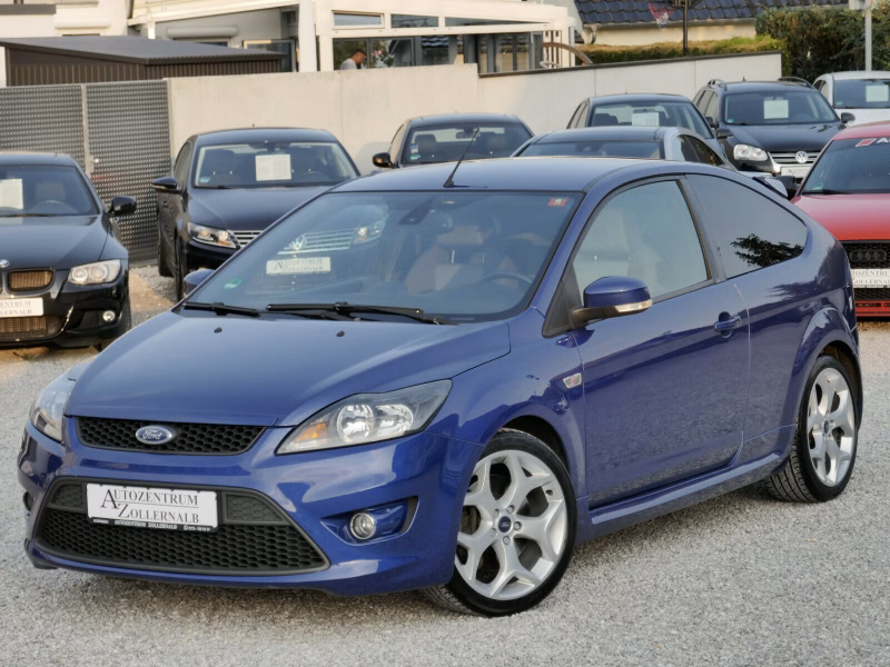 Ford Focus ST *1.HAND*18"-ALU*CARBON*KEYLESS*SONY*