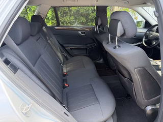 Mercedes-Benz E 200 CGI BlueEfficiency Automatik Navi - bilder 10
