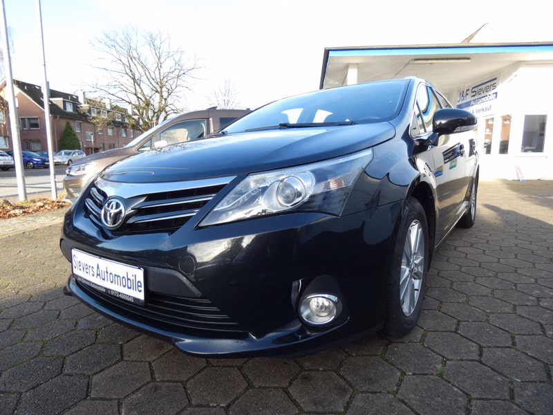Toyota Avensis Kombi Life Kamera Navi AHK Klima